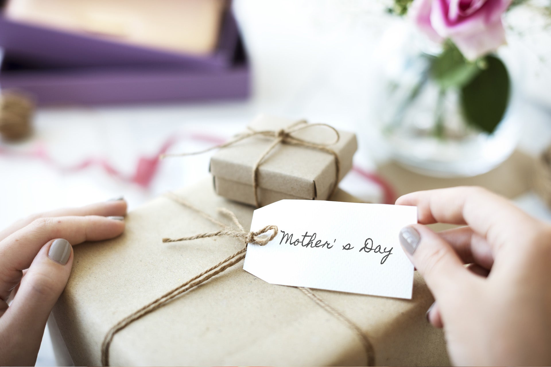 22 Luxury Gifts For Mom On Mother's Day on 2025
